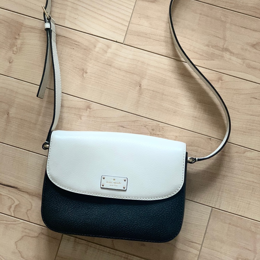 Kate Spade Alycia Black and White Crossbody Bag